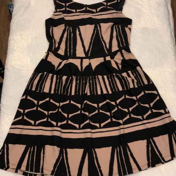 Liz Claiborne Dresses & Skirts - Taupe and Black Liz Claiborne Dress Wore Once